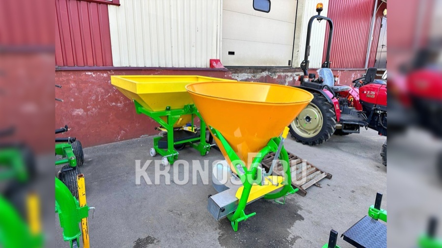 Разбрасыватель навесной, садовый Flagman | Флагман R350S (350 л)